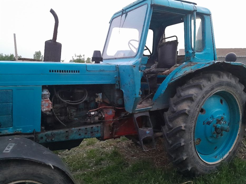 Traktor mtz 80 sotiladi