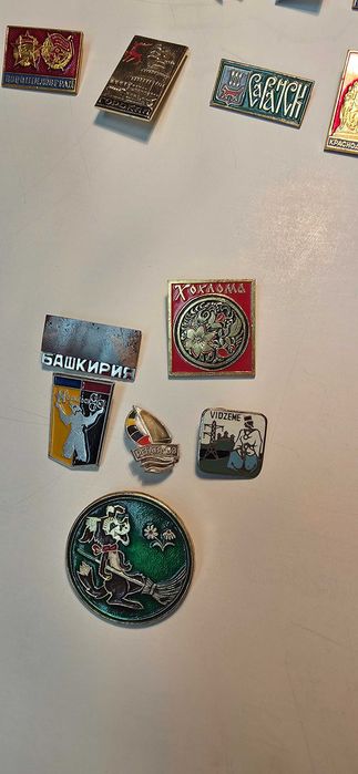 Продавам лот значки от бившия СССР