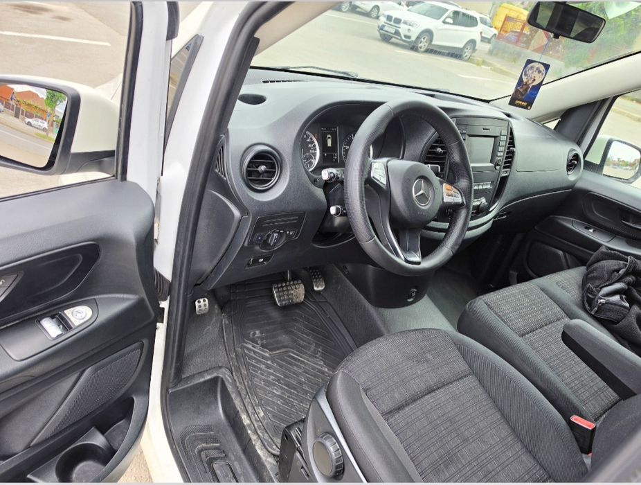 Rent a car microbuz 8+1, închiriez microbus 8+1,rent a van 8+1 cluj