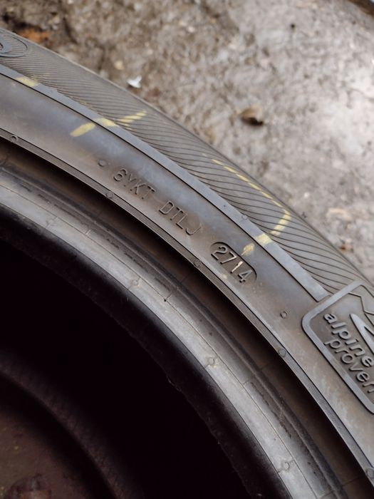 Перфектни 2бр.215/60/17 Semperit dot2714