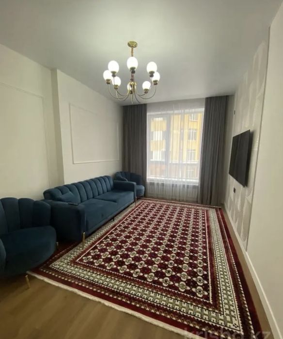 Продам диван с двумя креслами