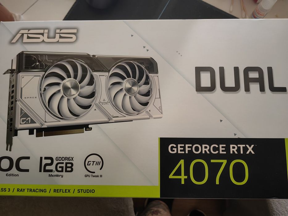 Видеокарта ASUS RTX 4070 Dual OC 12Gb