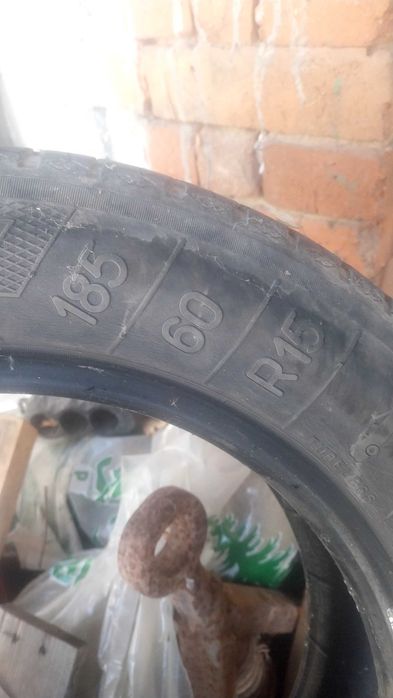 Една летна гума Michelin R15 за 45 лева