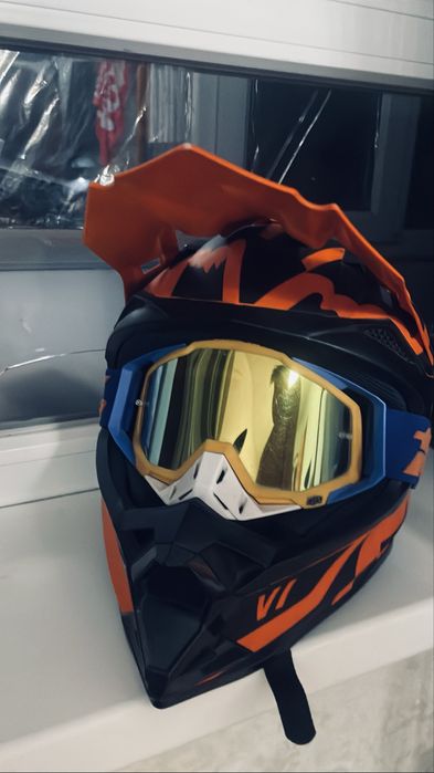 Продам эндуро шлем