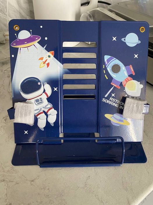 Подставки для книг