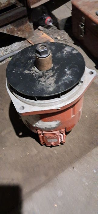 Генератор на грузовое в