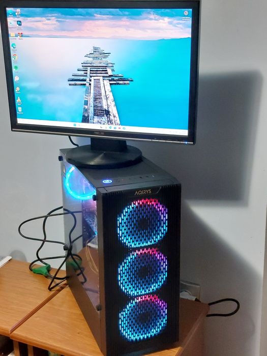 Unitate PC RGB I7 4790 3,6GHZ, 16GB 512GB, Radeon RX 580 8GB, Windows 11, Office 2024