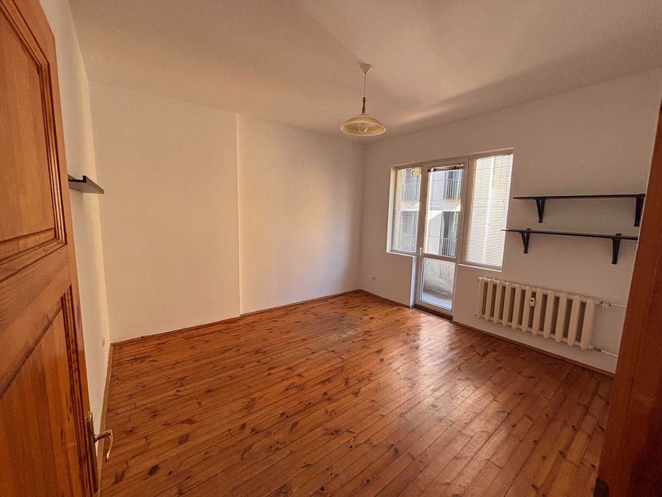 Дава се под наем Тристаен апартамент в София, Сердика - 100 кв.м за 612 € - Снимка #2