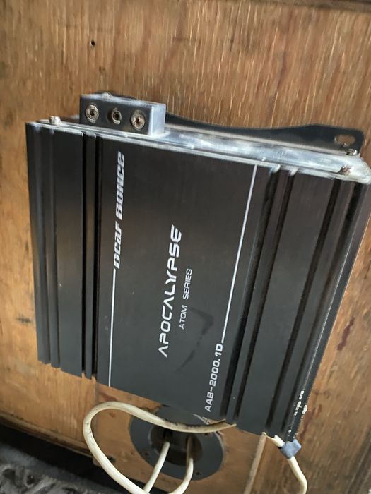 Продам сабвуфер автомобильный