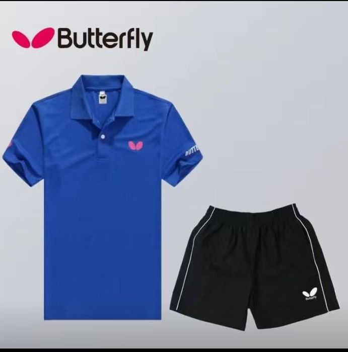 Теннисный форма.