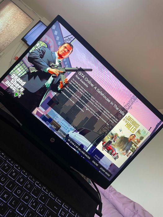 Laptop HP de gaming 1600 lei