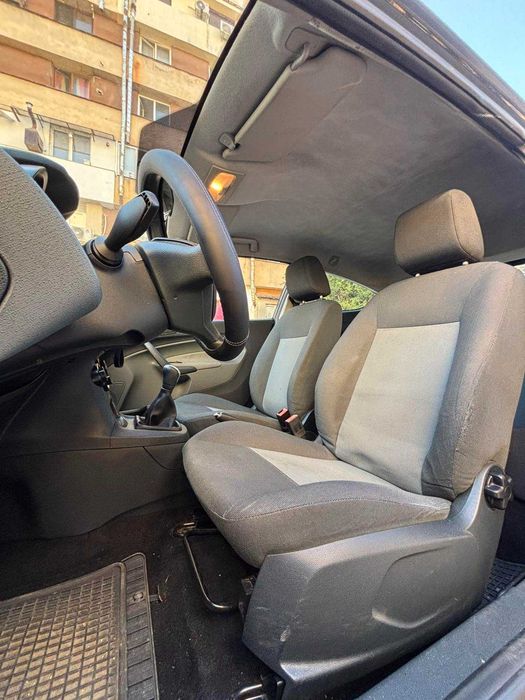 Автомобил Ford Fiesta