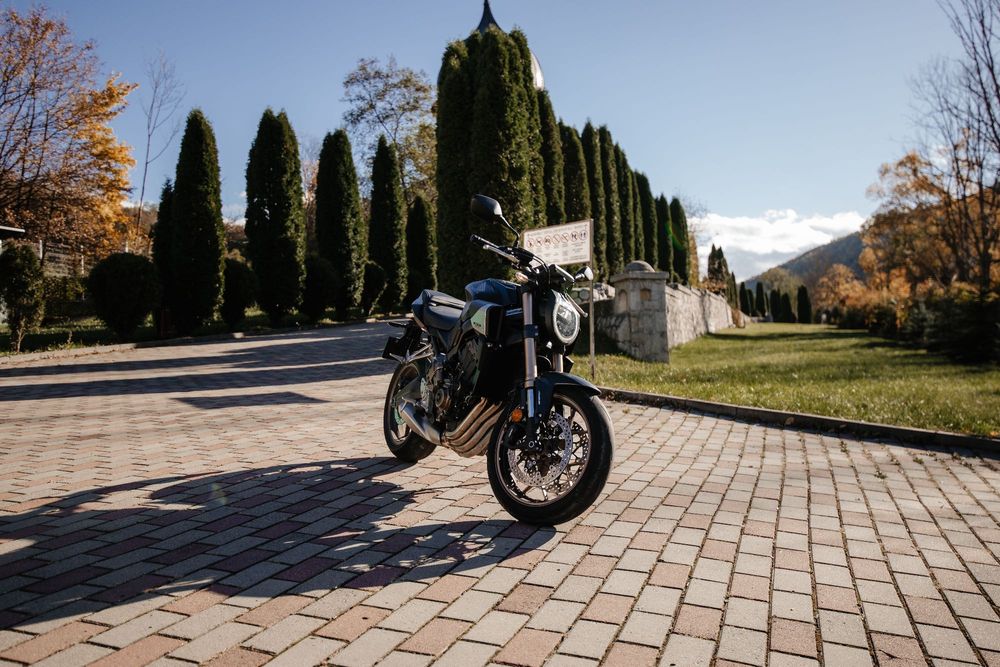 HONDA CB650R E-Clutch 2024