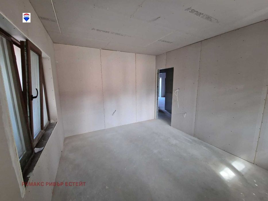 Продава се Етаж от къща в Русе, Широк център - 105 кв.м за 1333 €/кв.м - Снимка #9