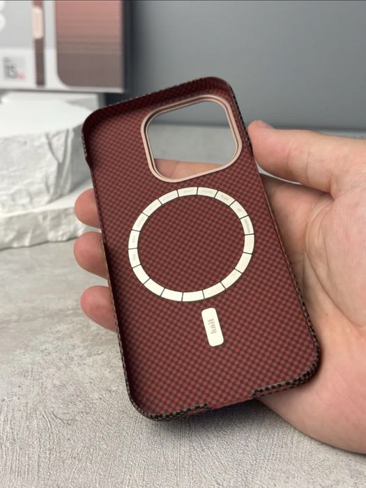 Чехол на Iphone 15 pro