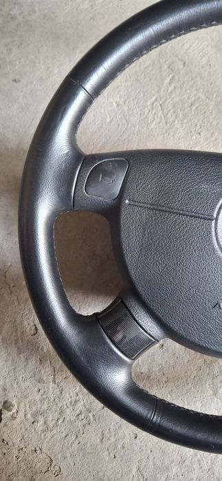 Продам рул от жентры.состояние отличное на фото видно кожанная
Оригина