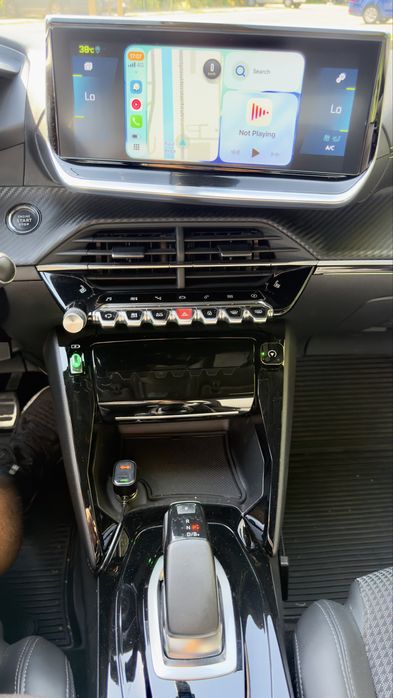 Peugeot E-2008 GT