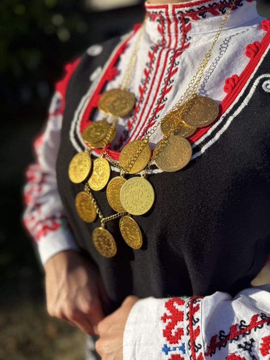Пендари за народна носия (накити)