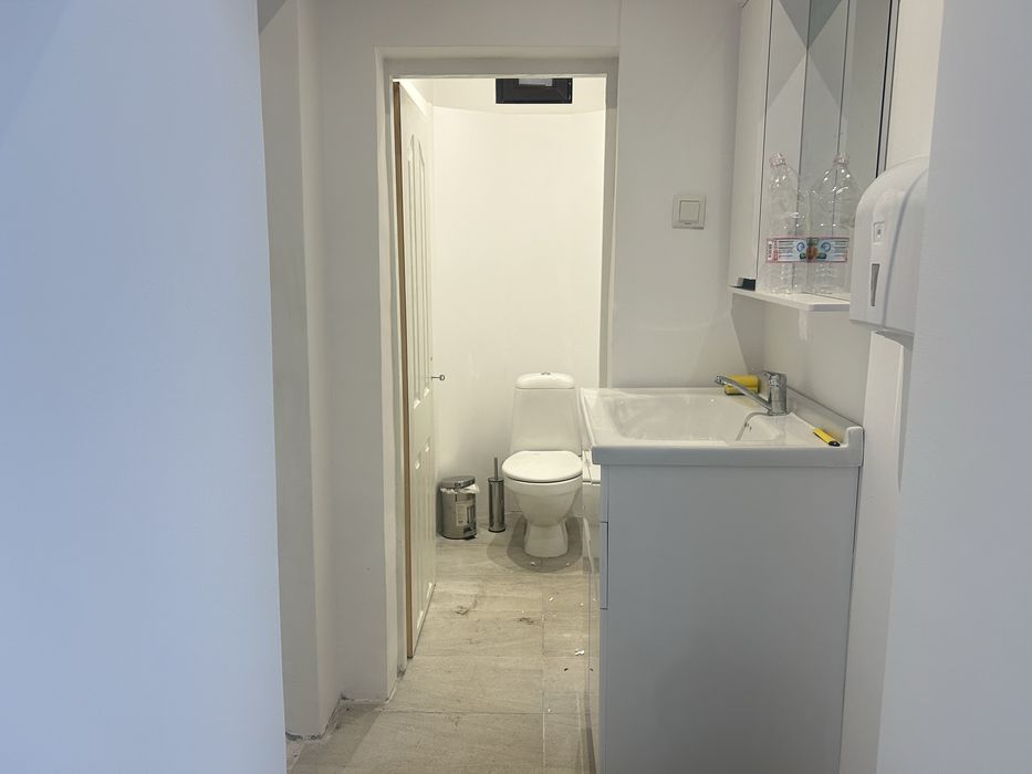 Дава се под наем Магазин в Силистра, Изток - 100 кв.м за 969 € - Снимка #3