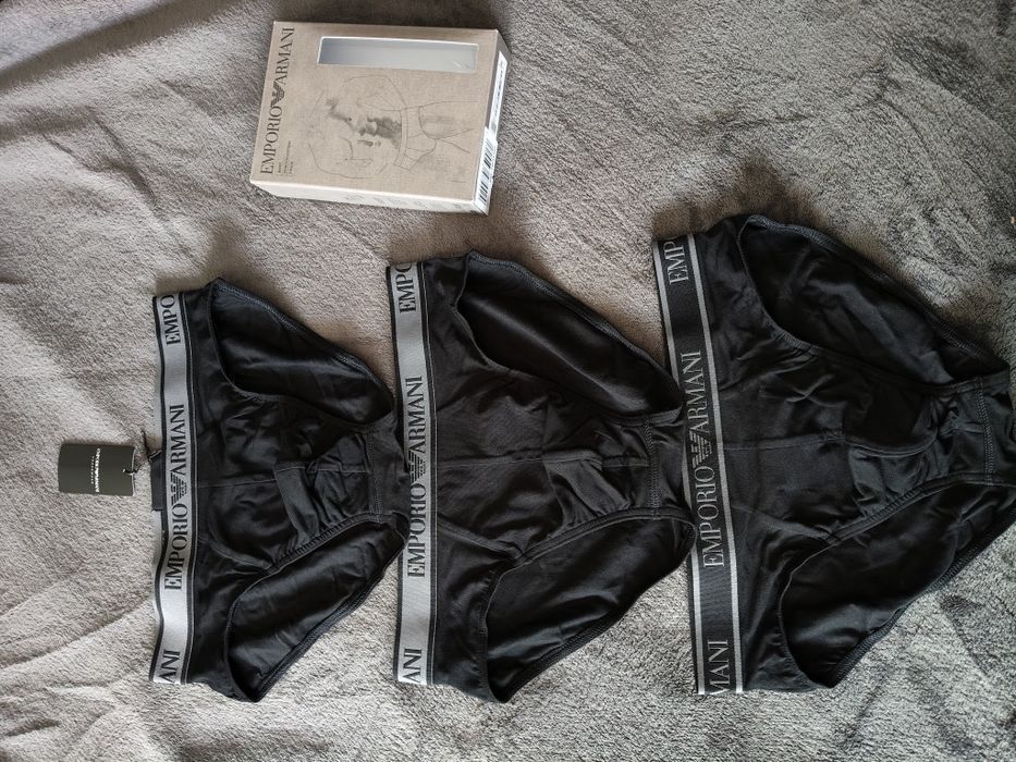 Emporio Armani set 3 chiloți bărbătești culoare negru cu banda elastica gri/negru mărimea S noi originali