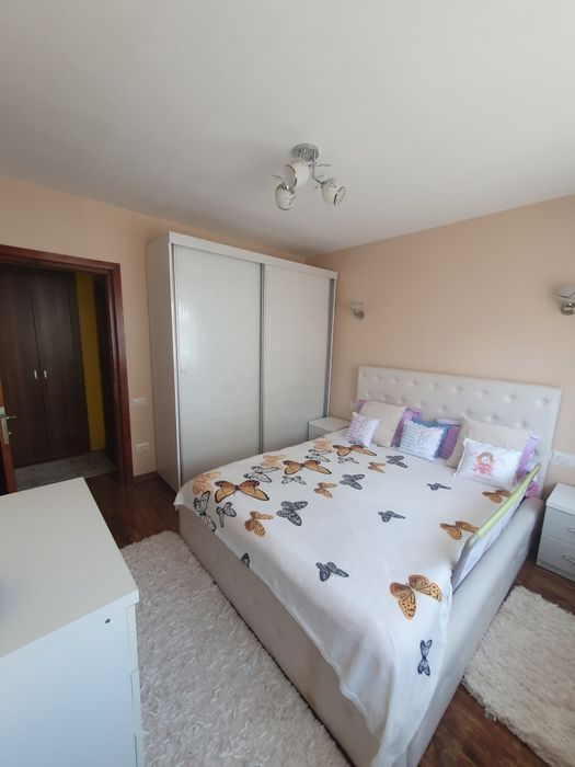 Apartament de închiriat central