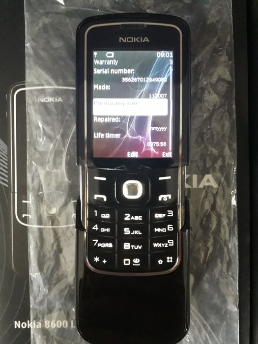 Nokia 8600 Luna Pachet Complet