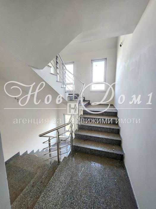 Изключително светъл и панорамен имот с основно южно изложение! С Акт