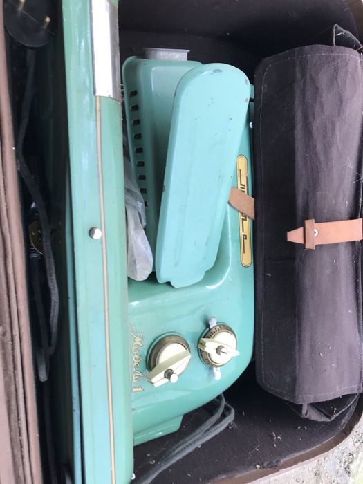 Masina de cusut veche