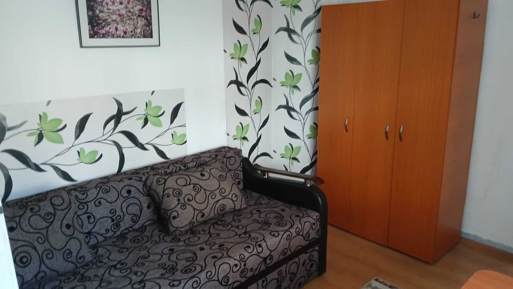 Inchiriez casa zona Brașovechi / Centrul Nou