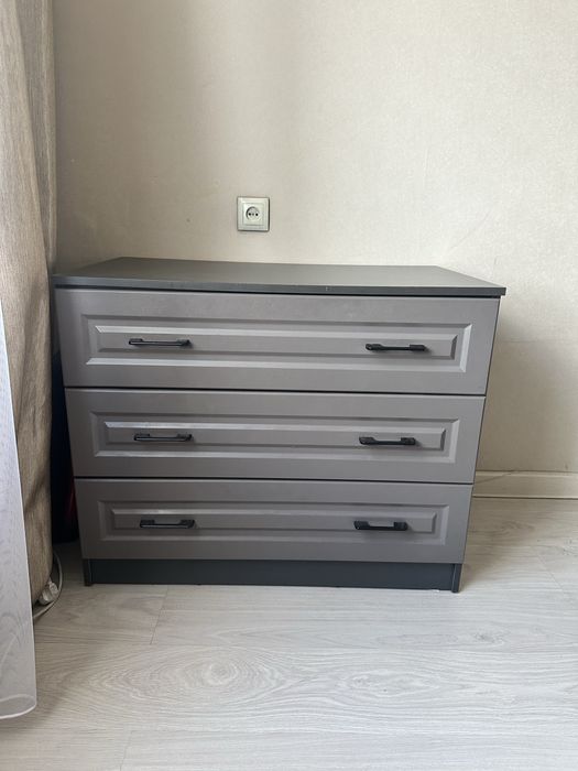 Продам камод в отличном состояний