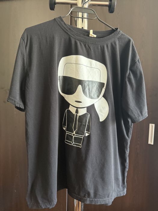 Маркови тениски.