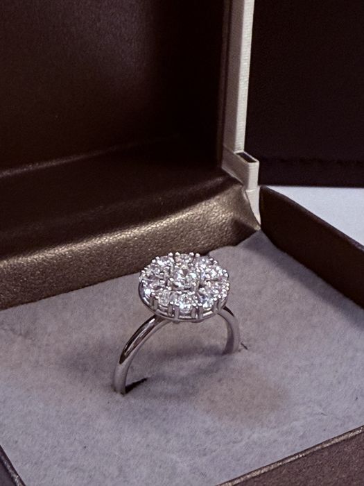 Дамски пръстн бяло злато и брилянти