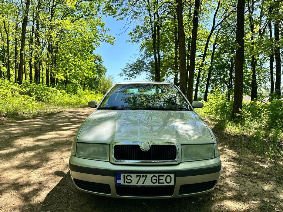 Skoda Octavia 1 benzină 2.0i  Cutie AUTOMATĂ