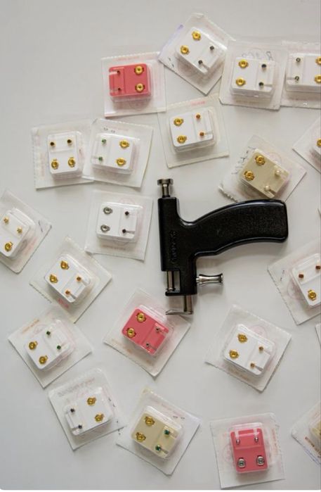 Обучение Прокол ушей