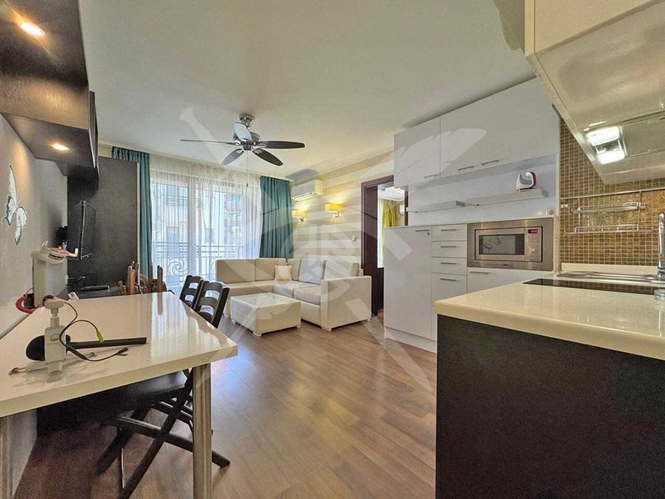 Продава се Двустаен апартамент в Поморие - 60 кв.м за 1967 €/кв.м - Снимка #4