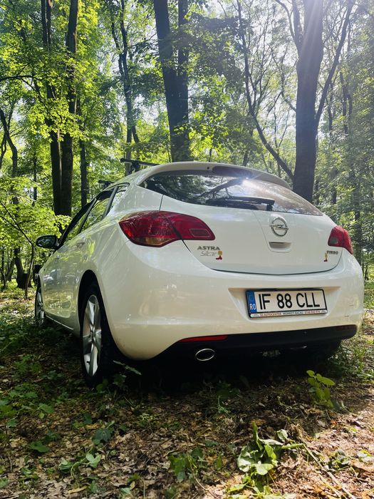 Opel astra j 1.4 ,140 cp benzina+gpl