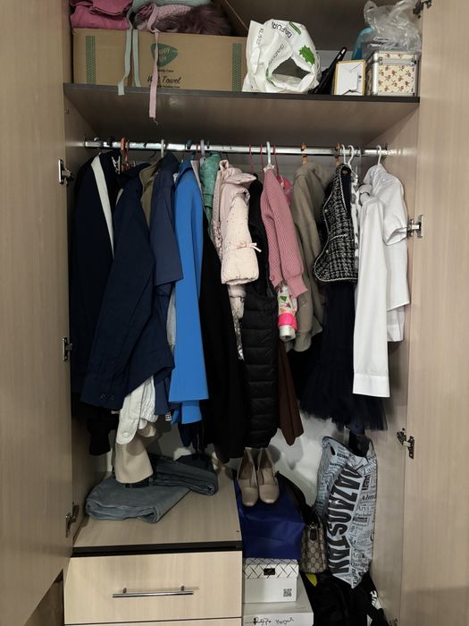 Большой шкаф для вещей