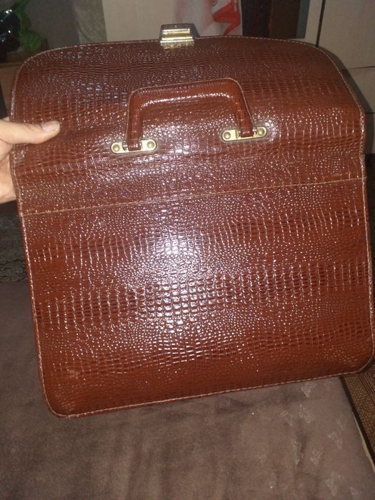 Портфель кожанный