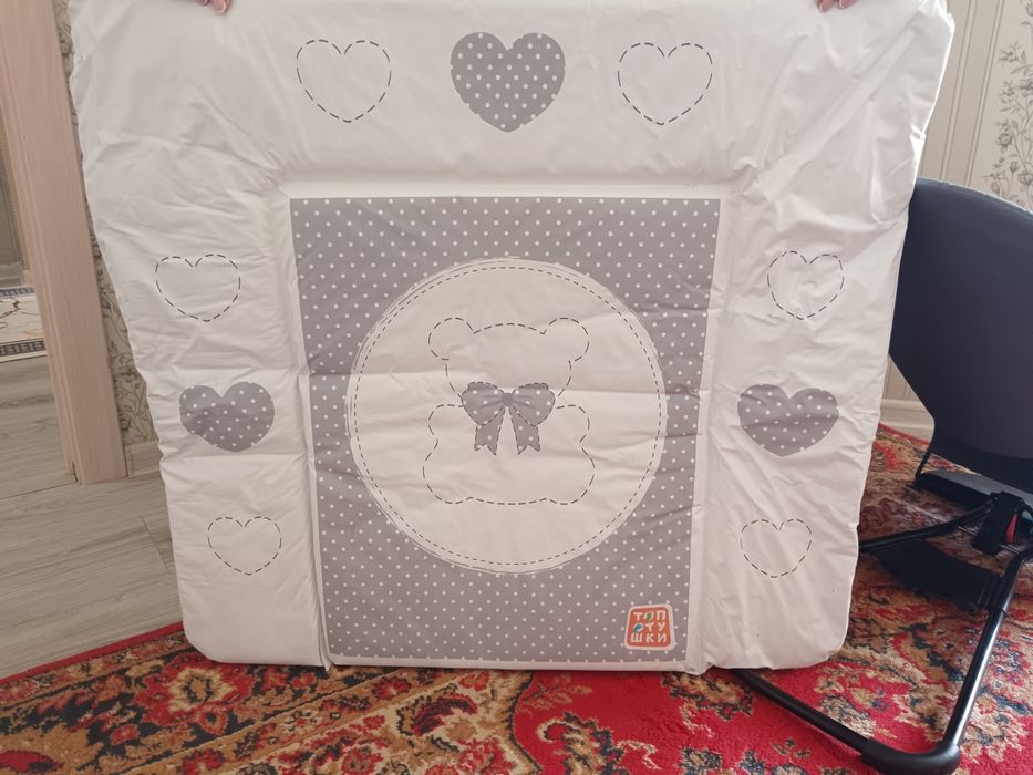 Продам матрас на пеленальный стол