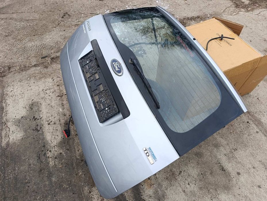 Заден капак / пета врата за Форд Фокус / Ford Focus комби 2006г