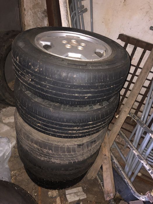 Баллоны с дисками на ауди колесо