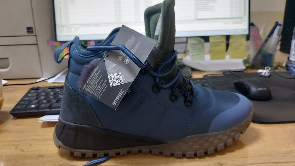 Продам Ботинки зимние