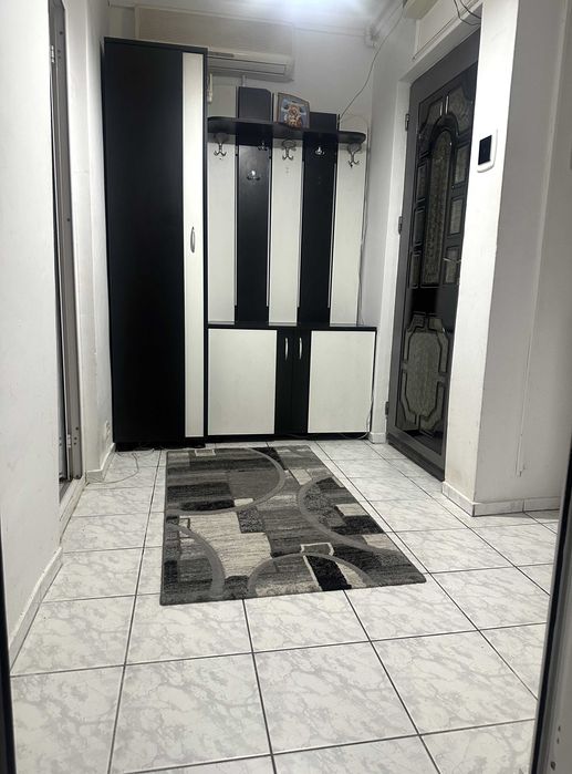 Inchiriere apartament decomandat, 3 camere, Catedrala Eroilor,micro 12