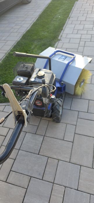 Utilaj  pt diferite activități model profesional