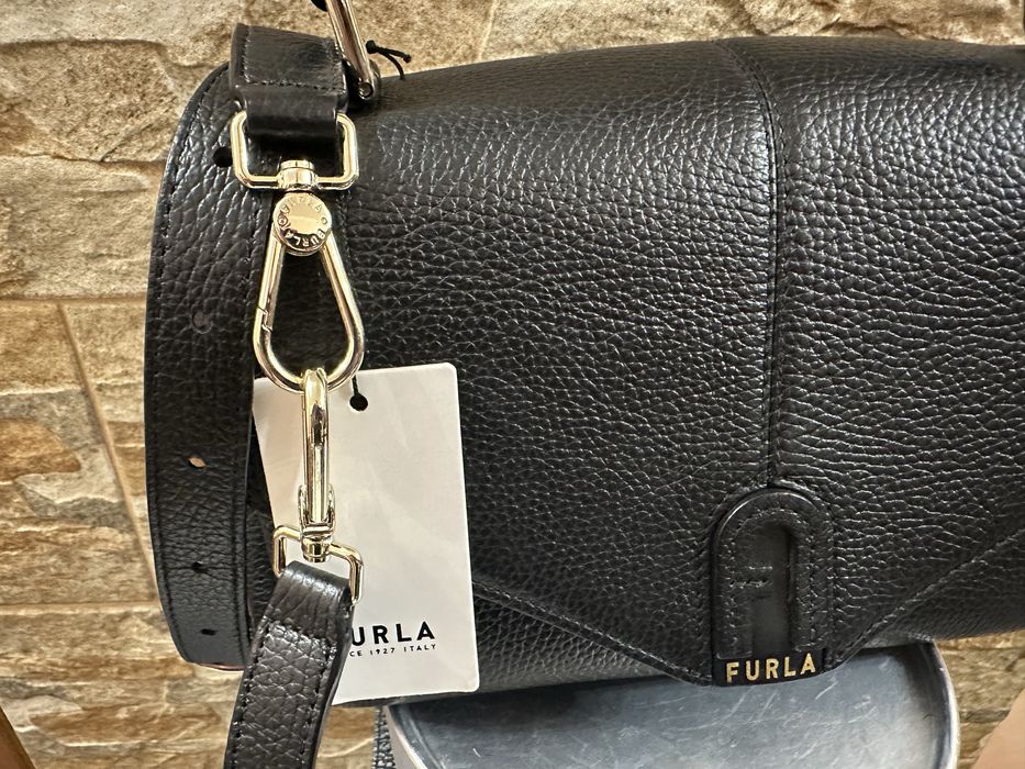 Дамска чанта FURLA Dafne S top handle black