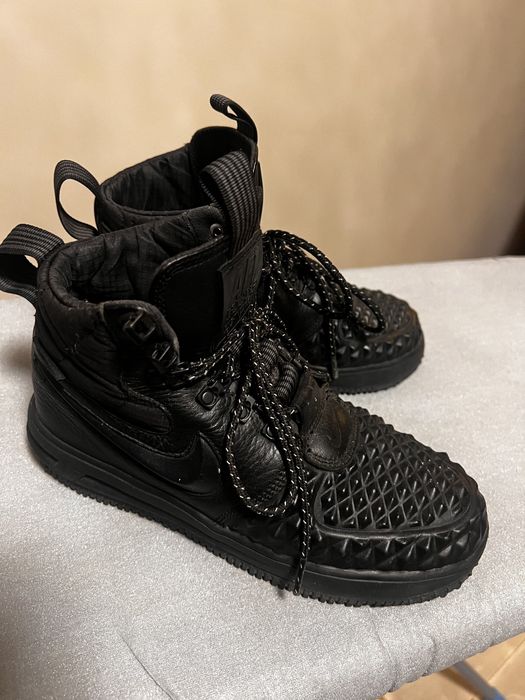 Боти на Calvin Klain и Nike