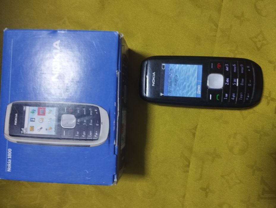 Assalom alekum Telefon Sotiladi Original Nokia 1800