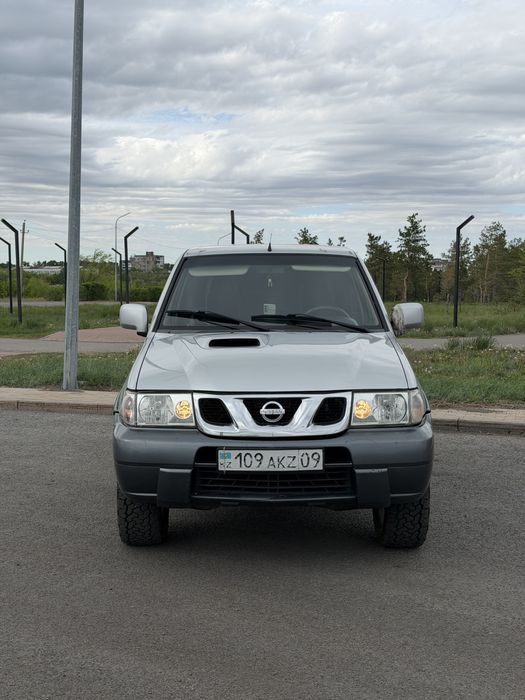 Nissan terrano 2