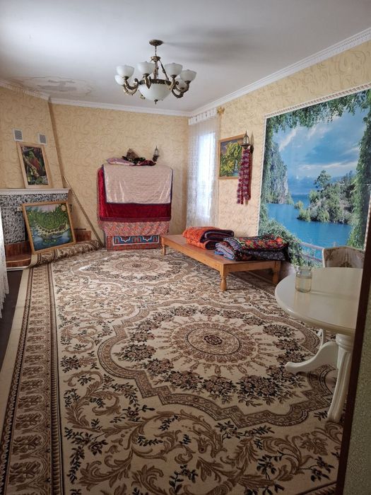 Участка срочна сотилади