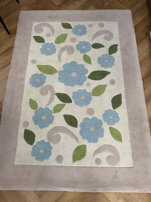 Продам ковер для детской комнаты